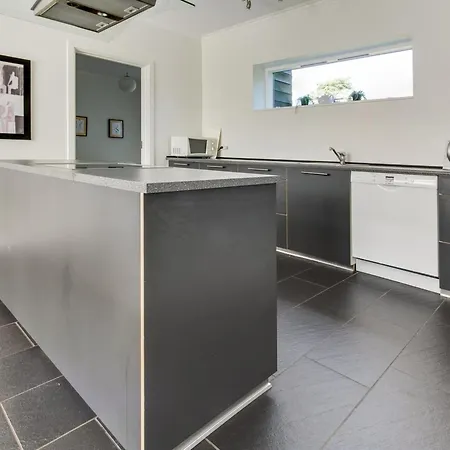 Vakantiehuis Edda - 400m From The Sea By Interhome *
